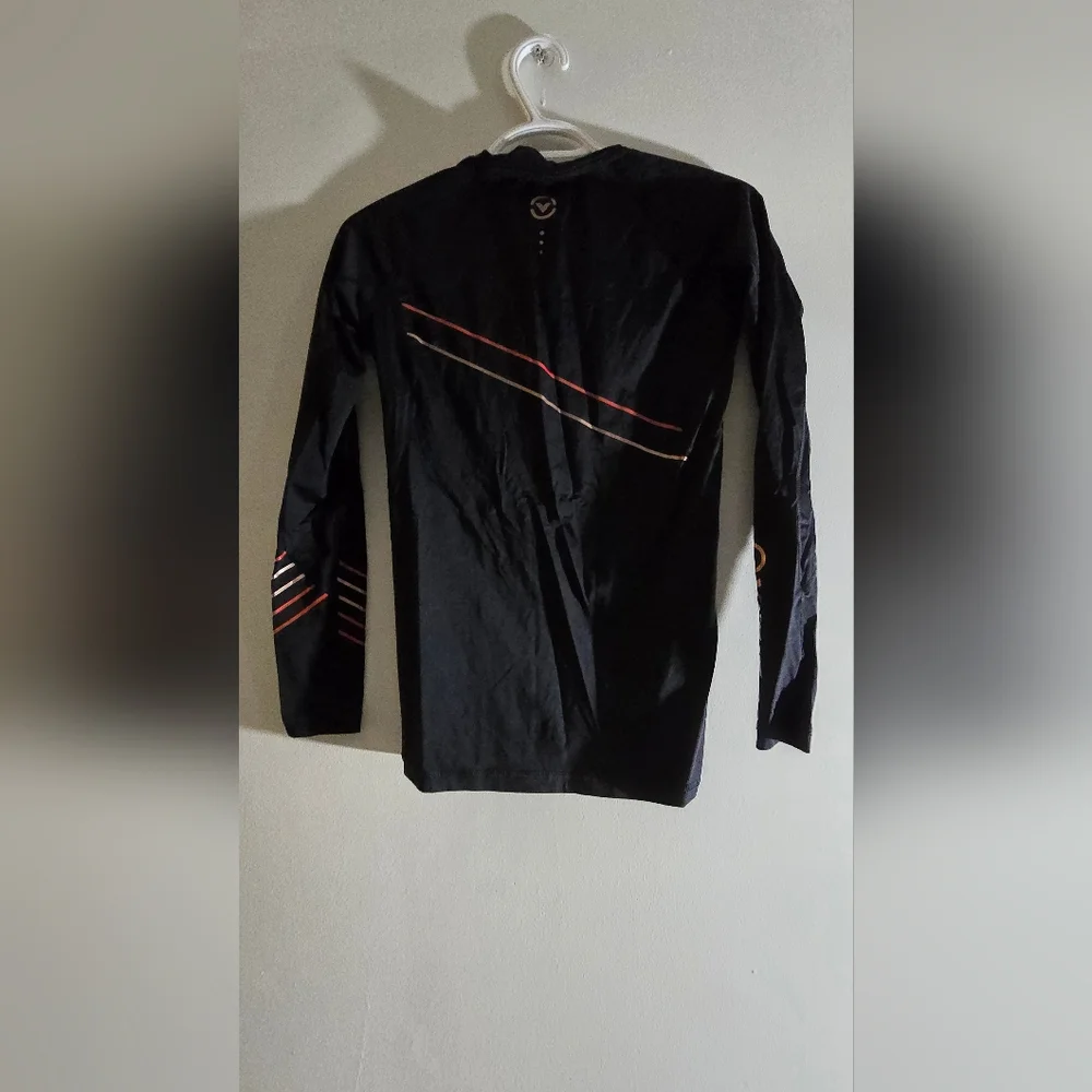 Virus Black Rashguard with Subtle Design - Picture 2 of 3
